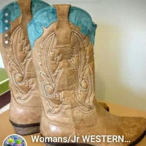 WOMAN'S COCONUTS WESTERN BOOTS